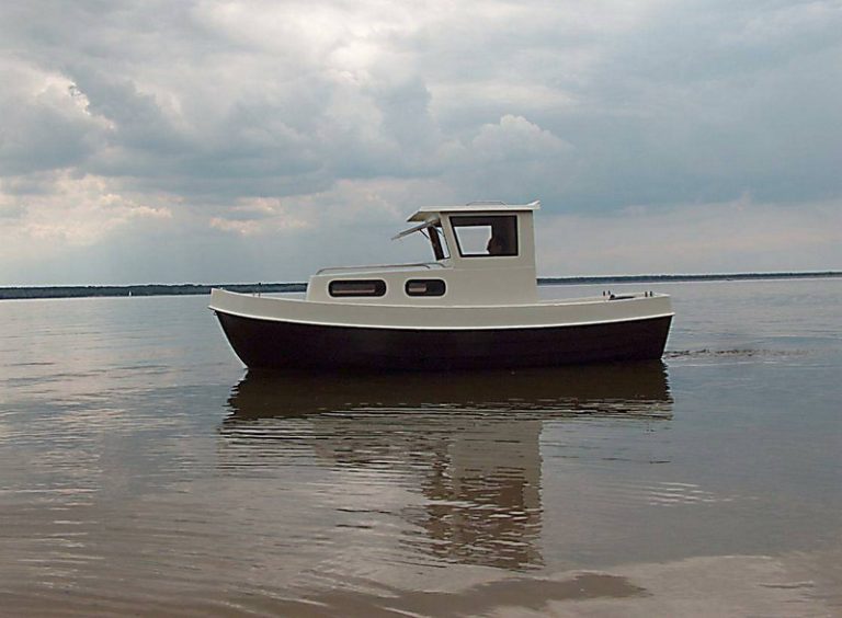 Read more about the article Nowość – łodź „Solar 500 Cutter”